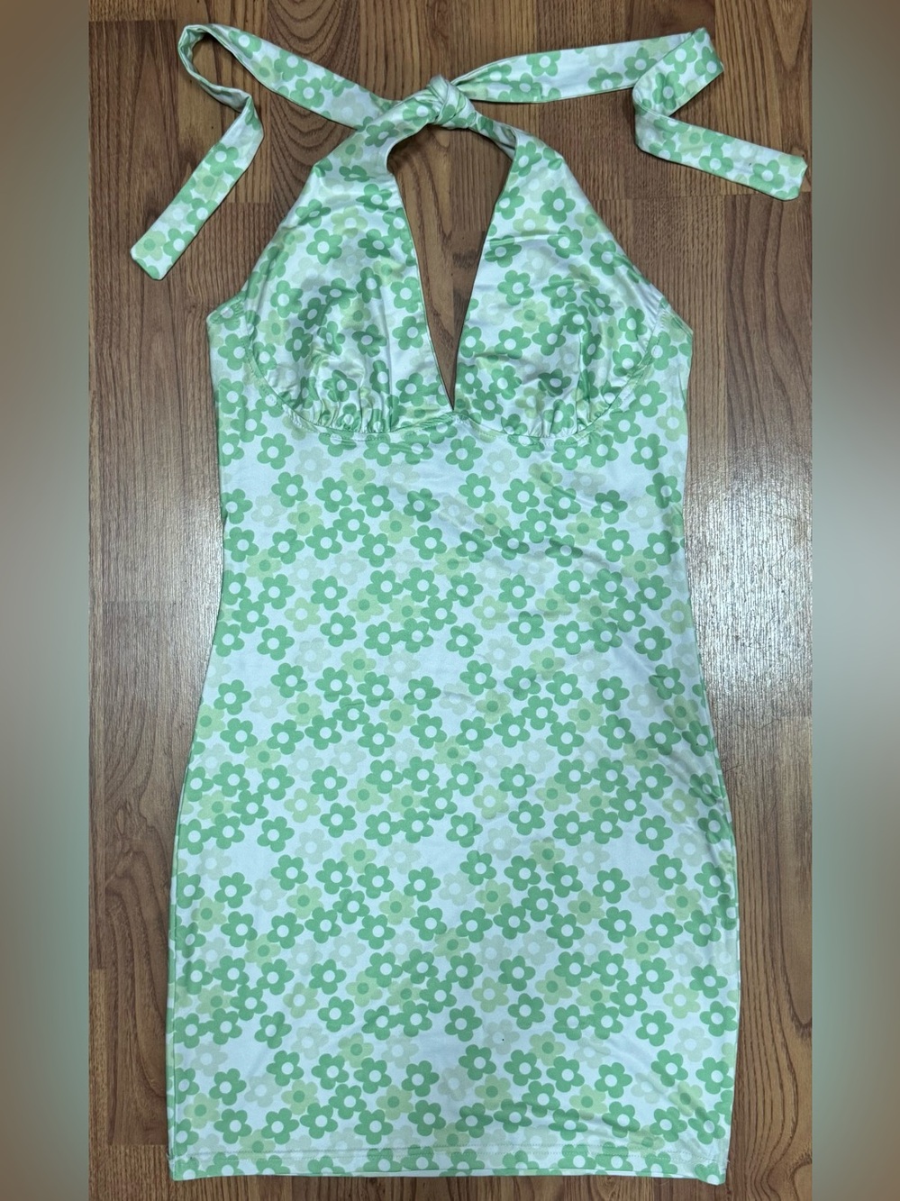 ❤️ SHEIN Med Women’s Multi Tone Green Light Daisy Floral Print (B12)